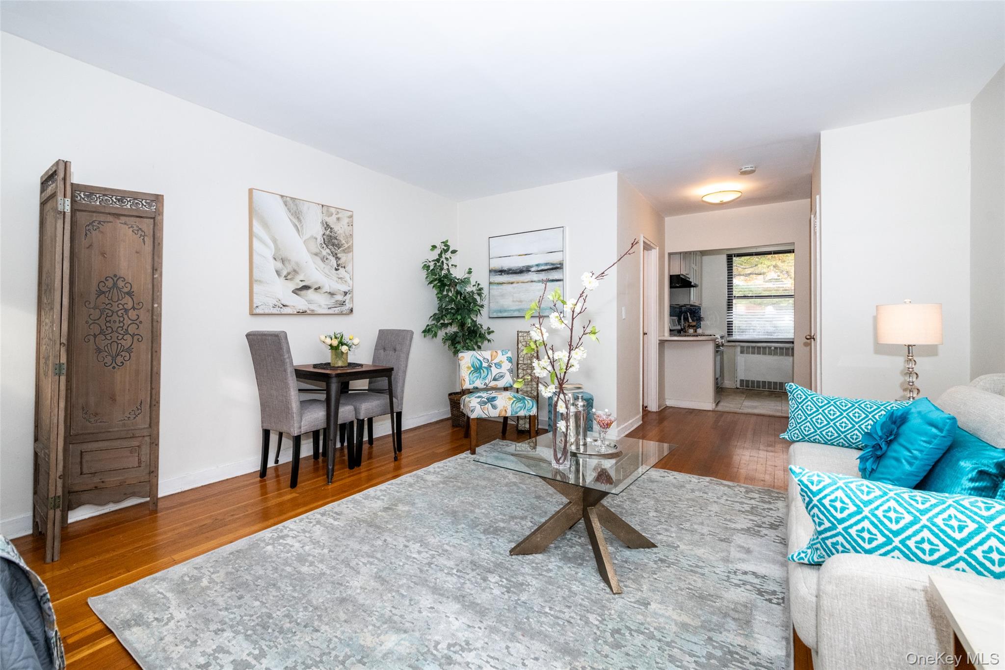 #7 photo, 153 E Hartsdale Avenue, Hartsdale , NY 10530