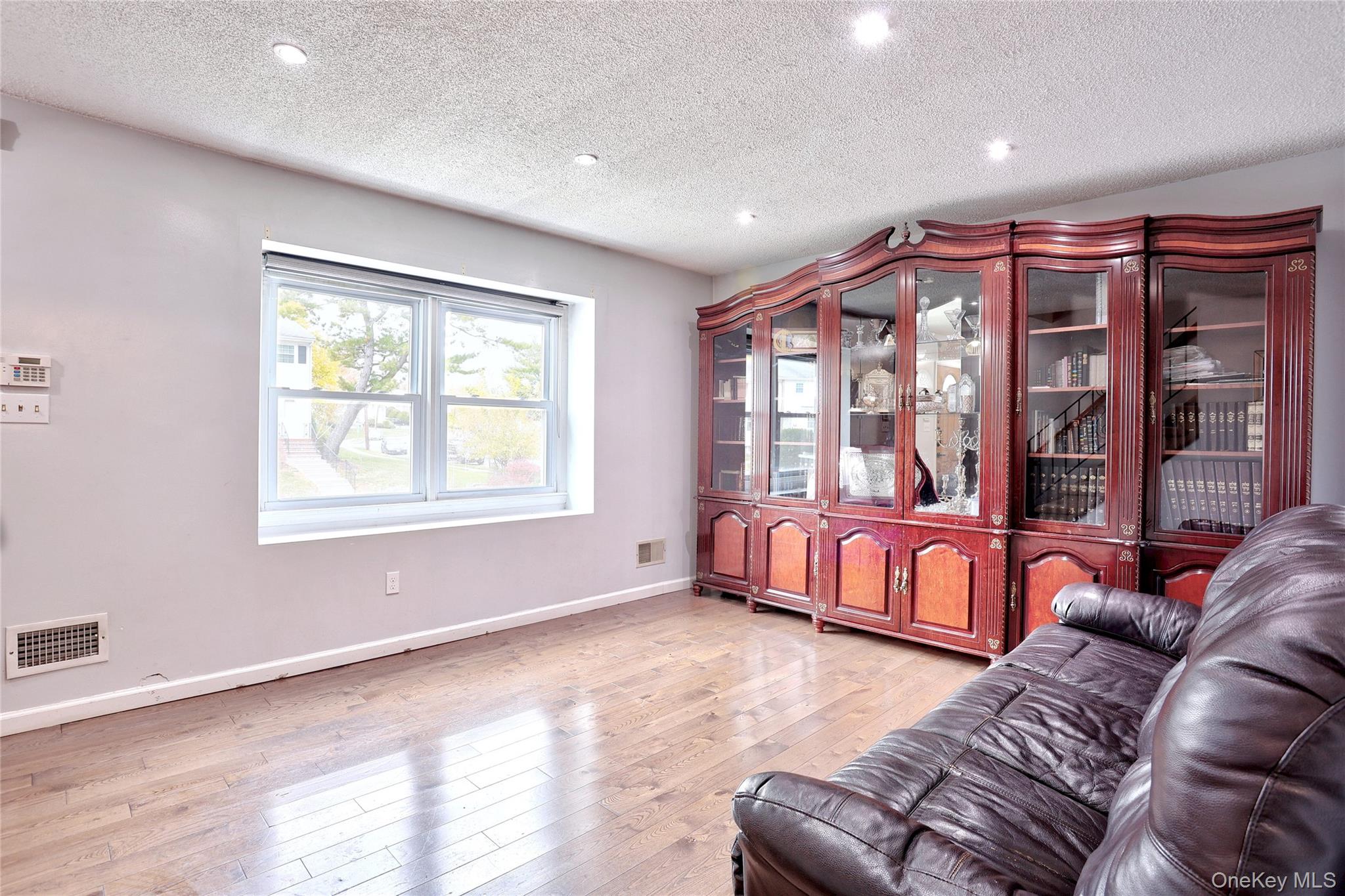 #6 photo, 64 Alan Road, Spring Valley , NY 10977