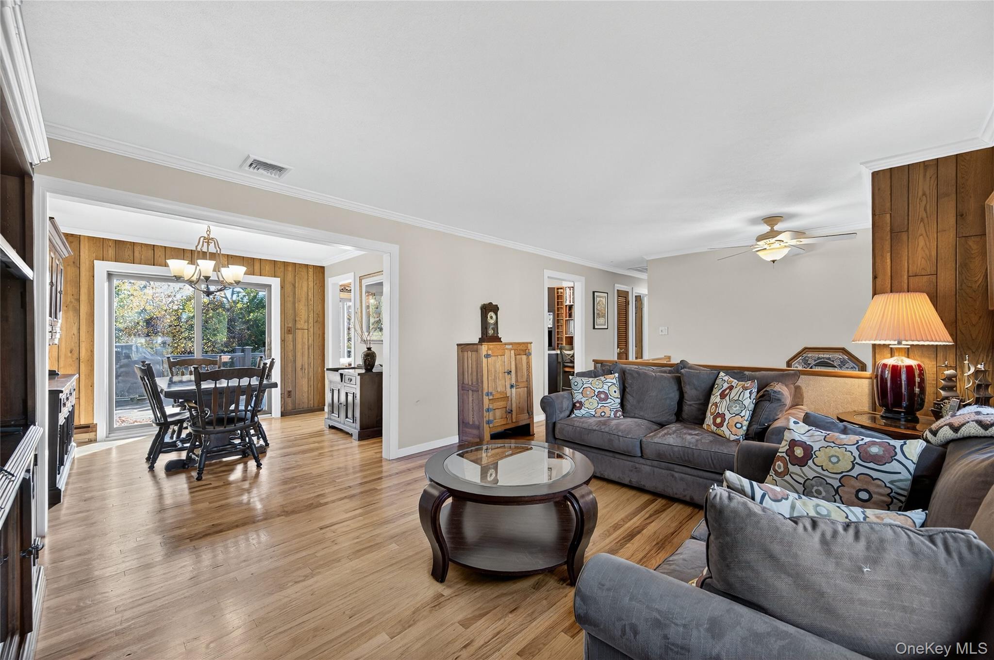 #3 photo, 21 Forest Road, Kings Park , NY 11754