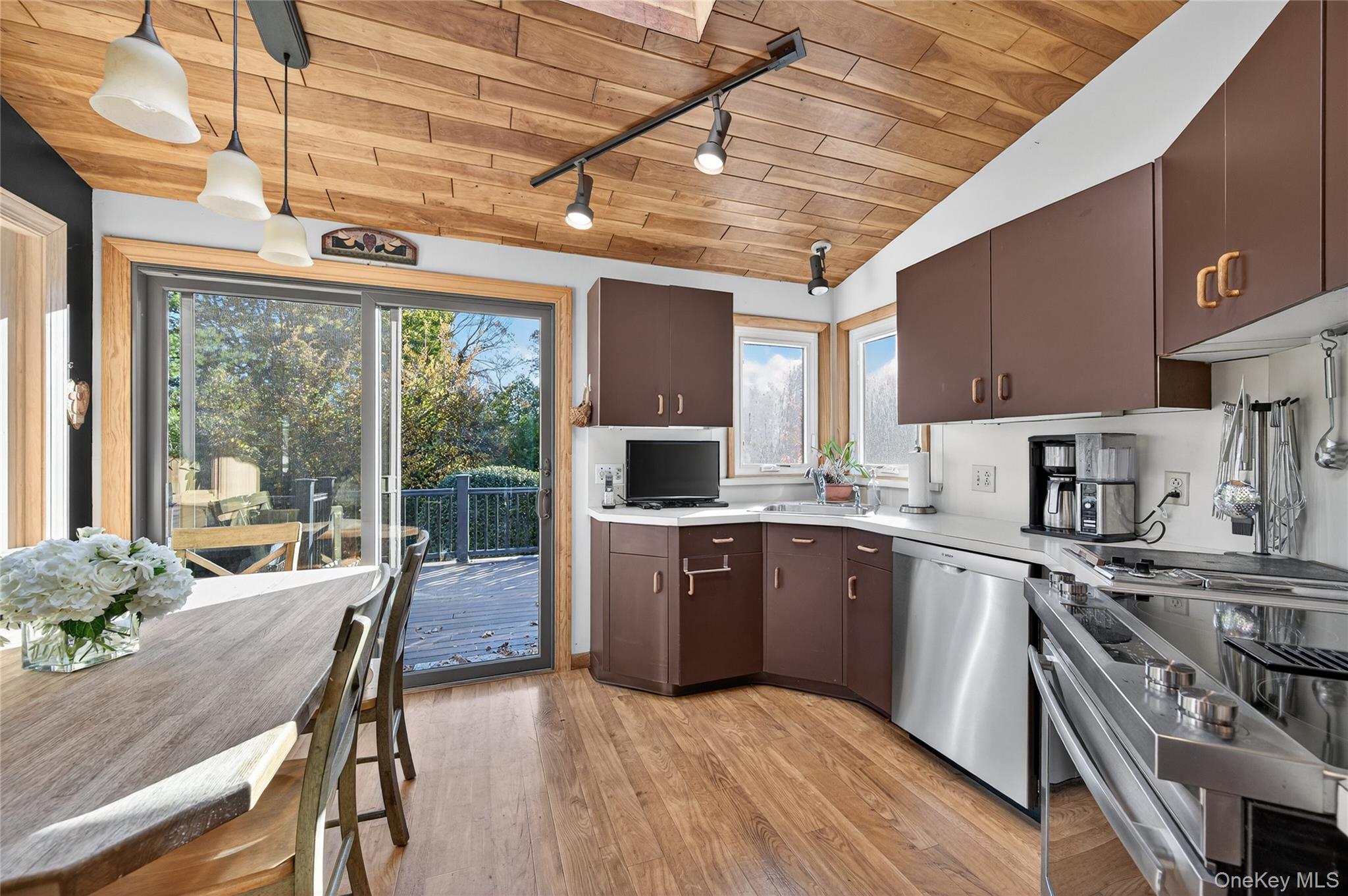 #5 photo, 21 Forest Road, Kings Park , NY 11754