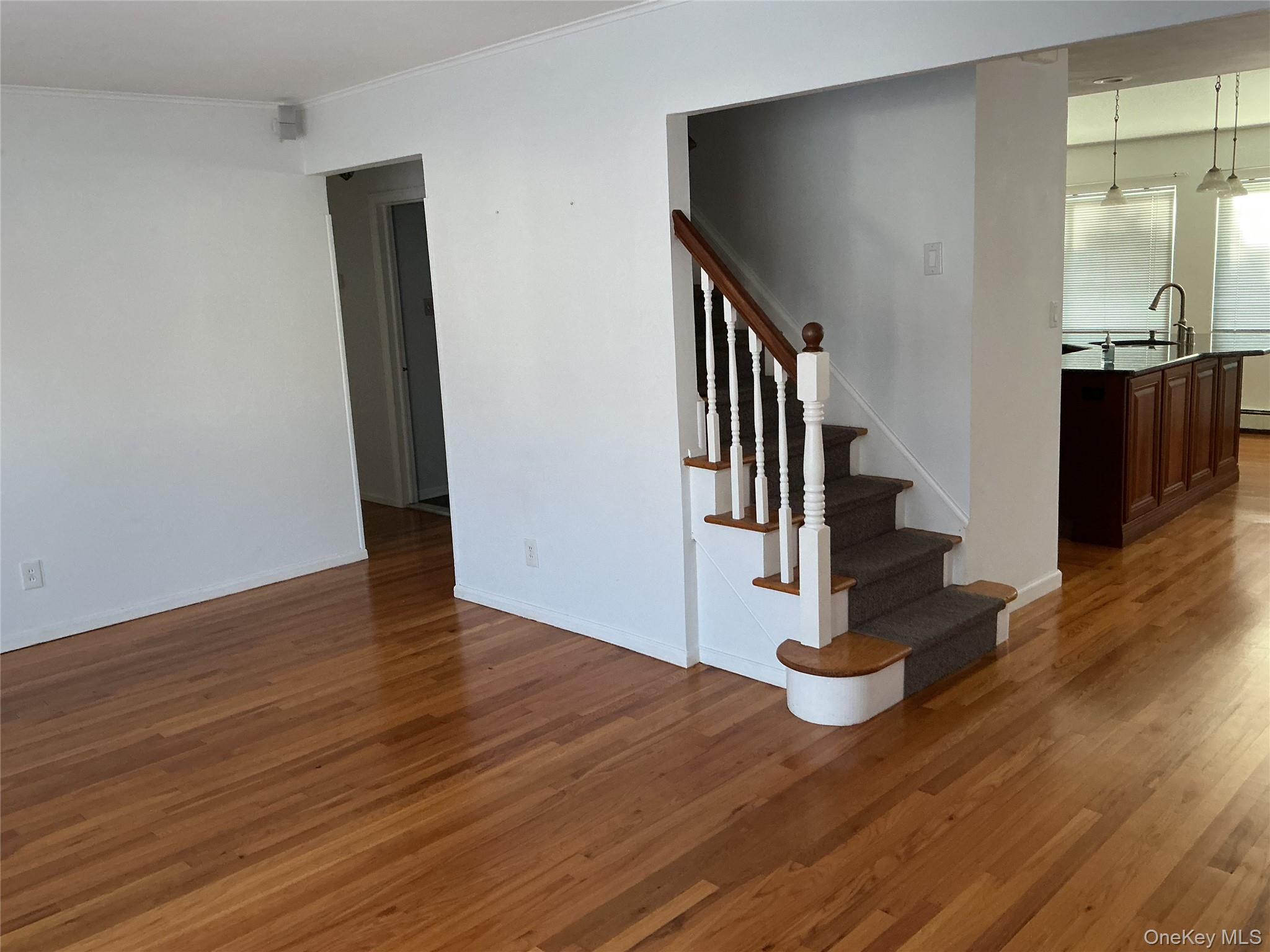 #3 photo, 4 Hitchcock Lane, Farmingdale , NY 11735