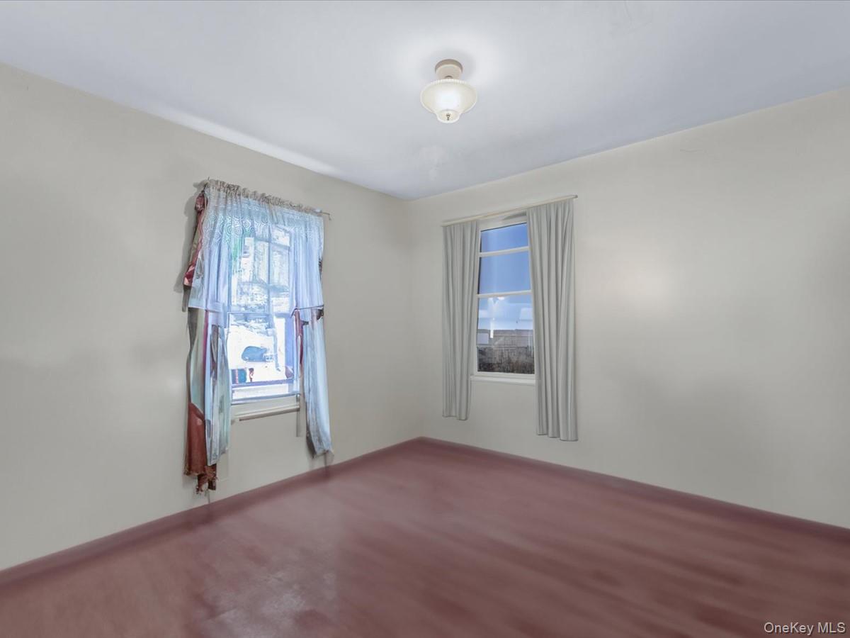 #10 photo, 58 Chestnut Street, Lynbrook , NY 11563