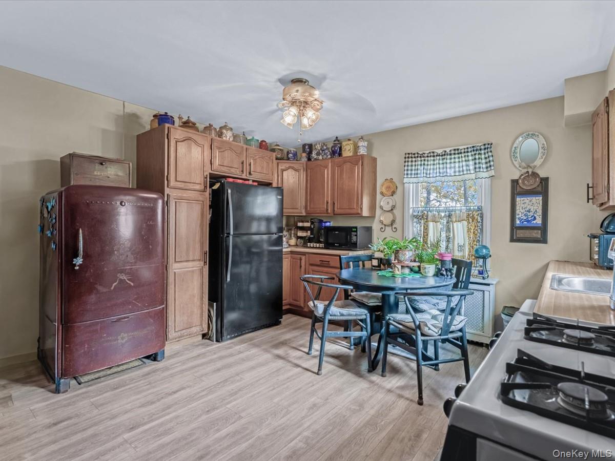 #8 photo, 58 Chestnut Street, Lynbrook , NY 11563