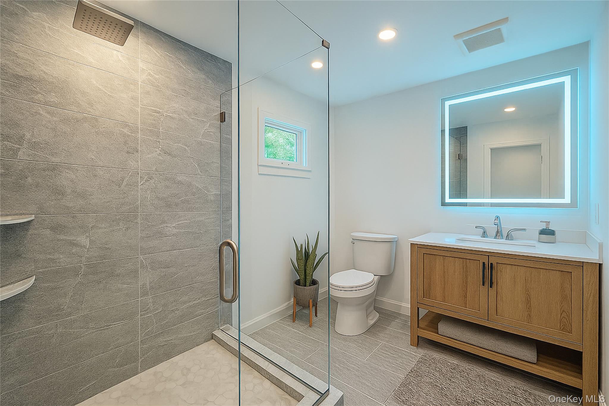 #14 photo, 4 Pine Tree Court, East Quogue , NY 11942