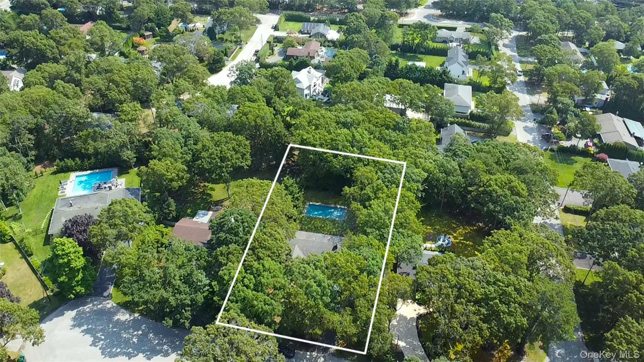 #3 photo, 4 Pine Tree Court, East Quogue , NY 11942