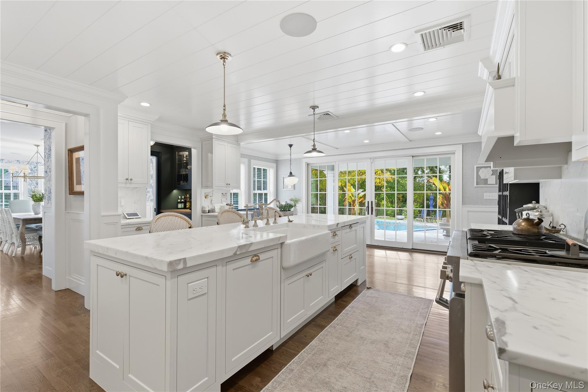 #13 photo, 3 Thorman Lane, Huntington , NY 11743