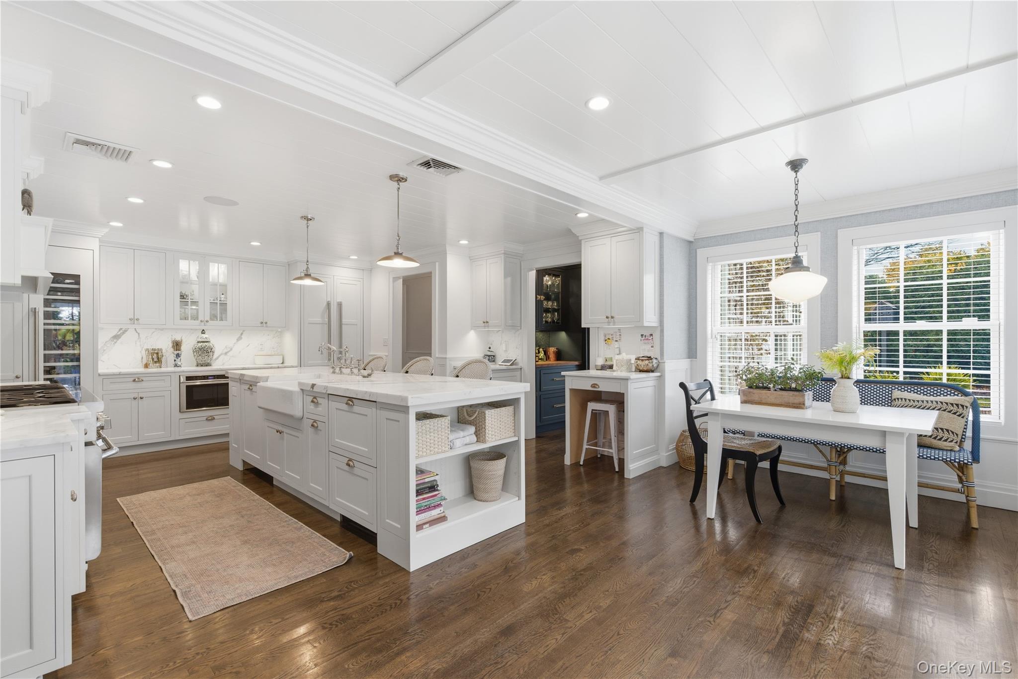 #14 photo, 3 Thorman Lane, Huntington , NY 11743