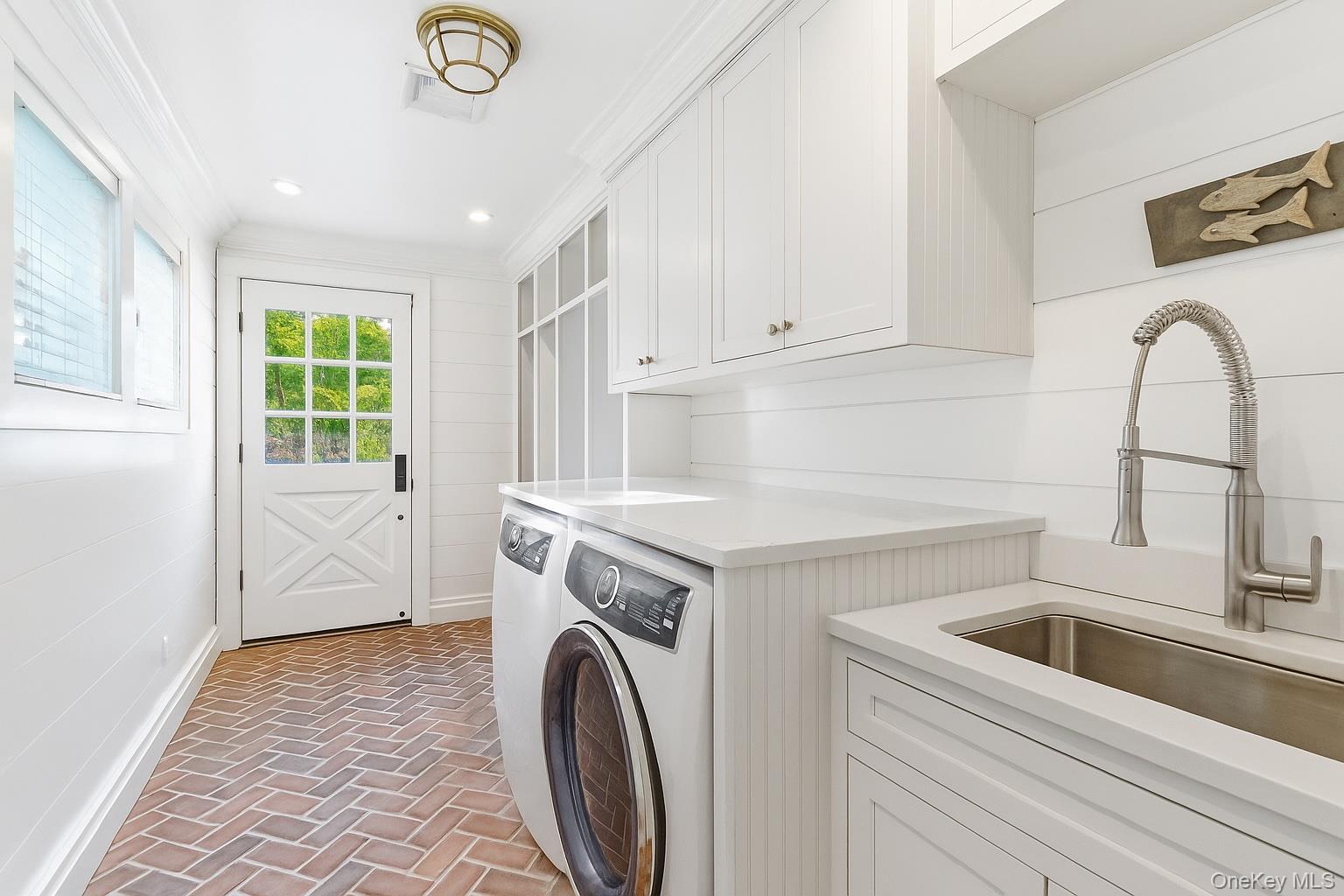 #15 photo, 3 Thorman Lane, Huntington , NY 11743