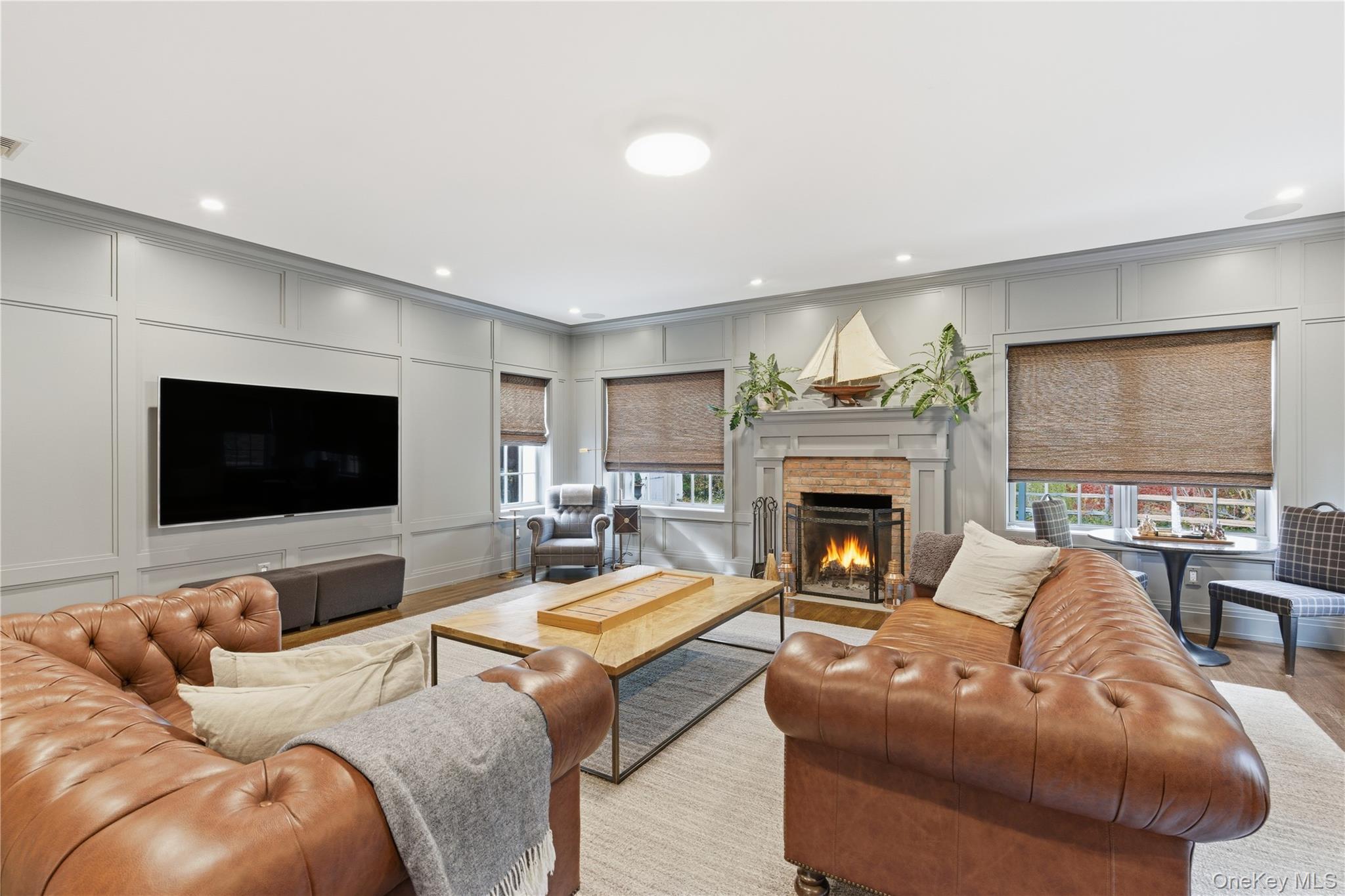 #16 photo, 3 Thorman Lane, Huntington , NY 11743