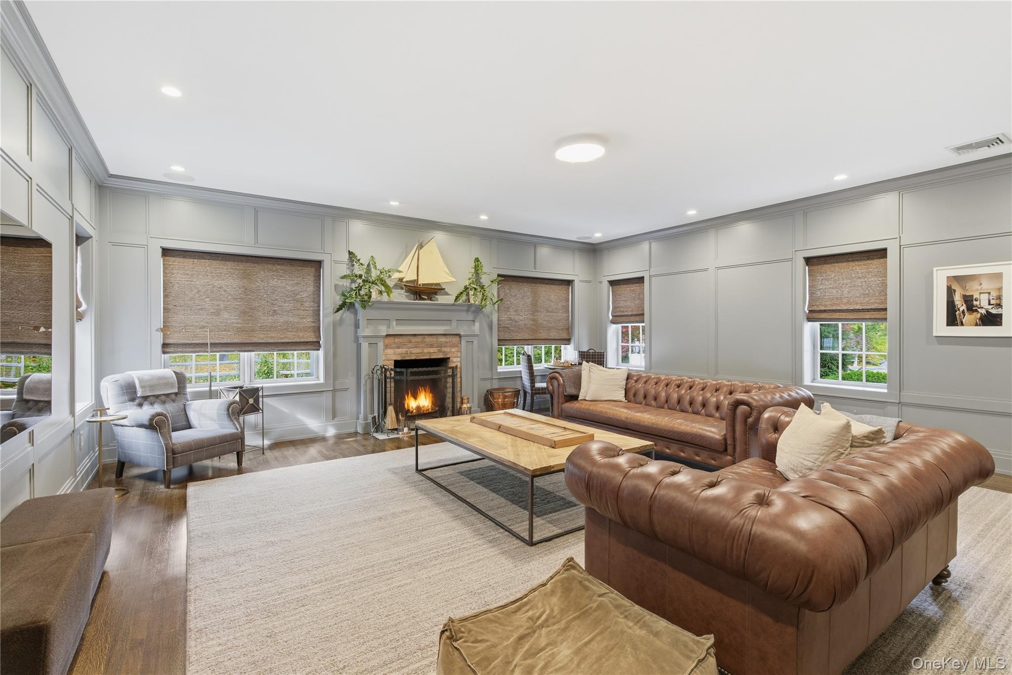 #17 photo, 3 Thorman Lane, Huntington , NY 11743