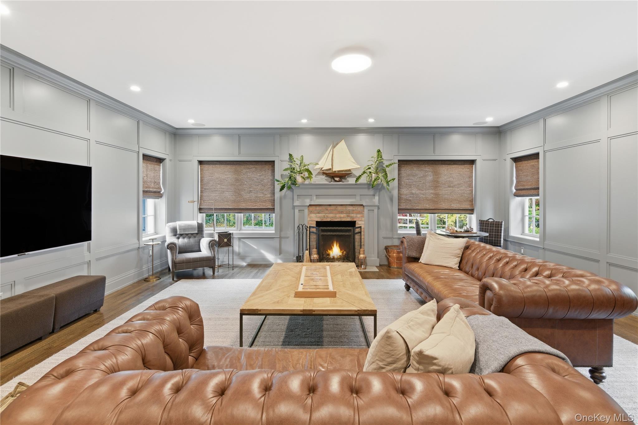 #18 photo, 3 Thorman Lane, Huntington , NY 11743