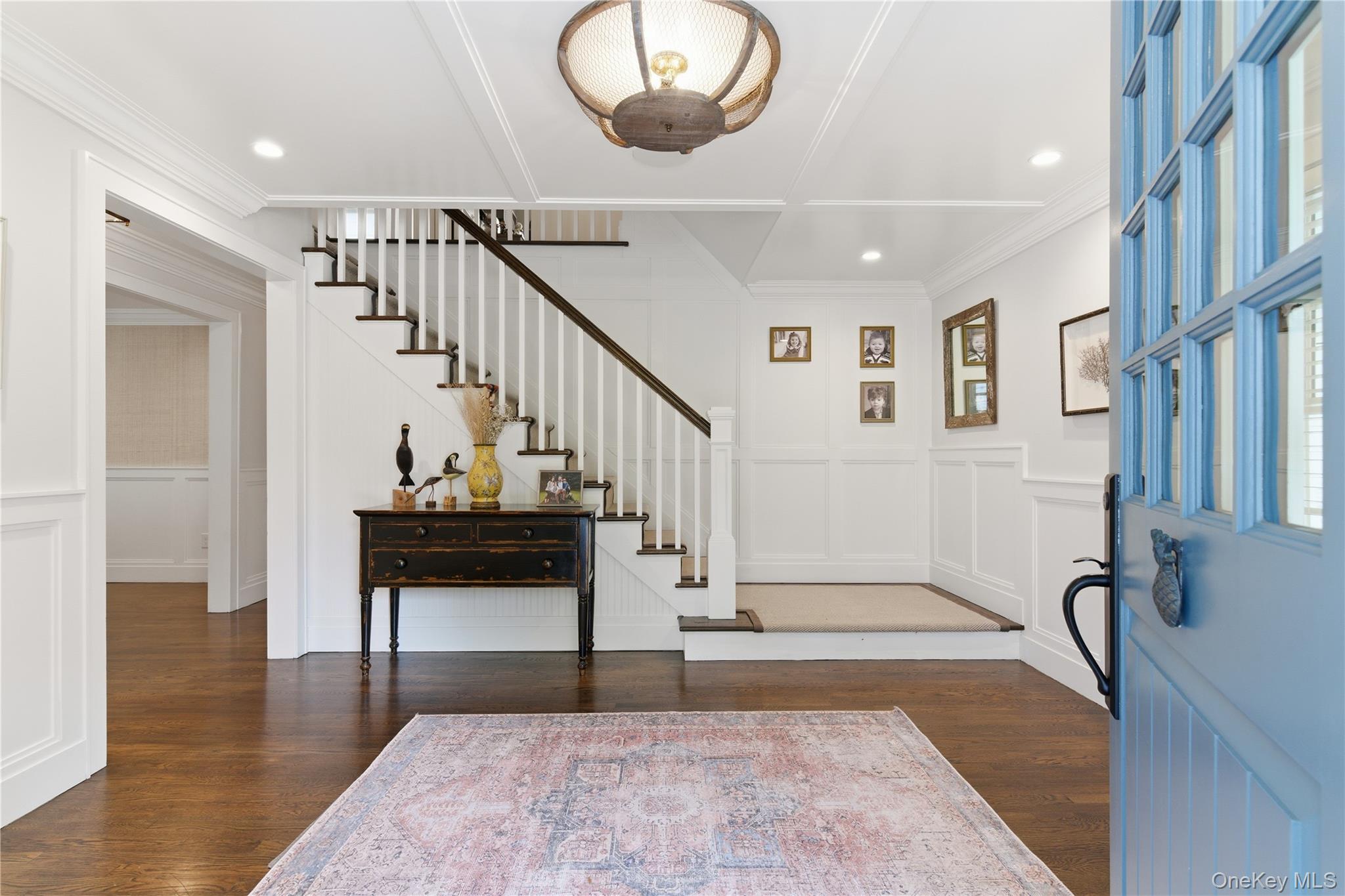 #4 photo, 3 Thorman Lane, Huntington , NY 11743