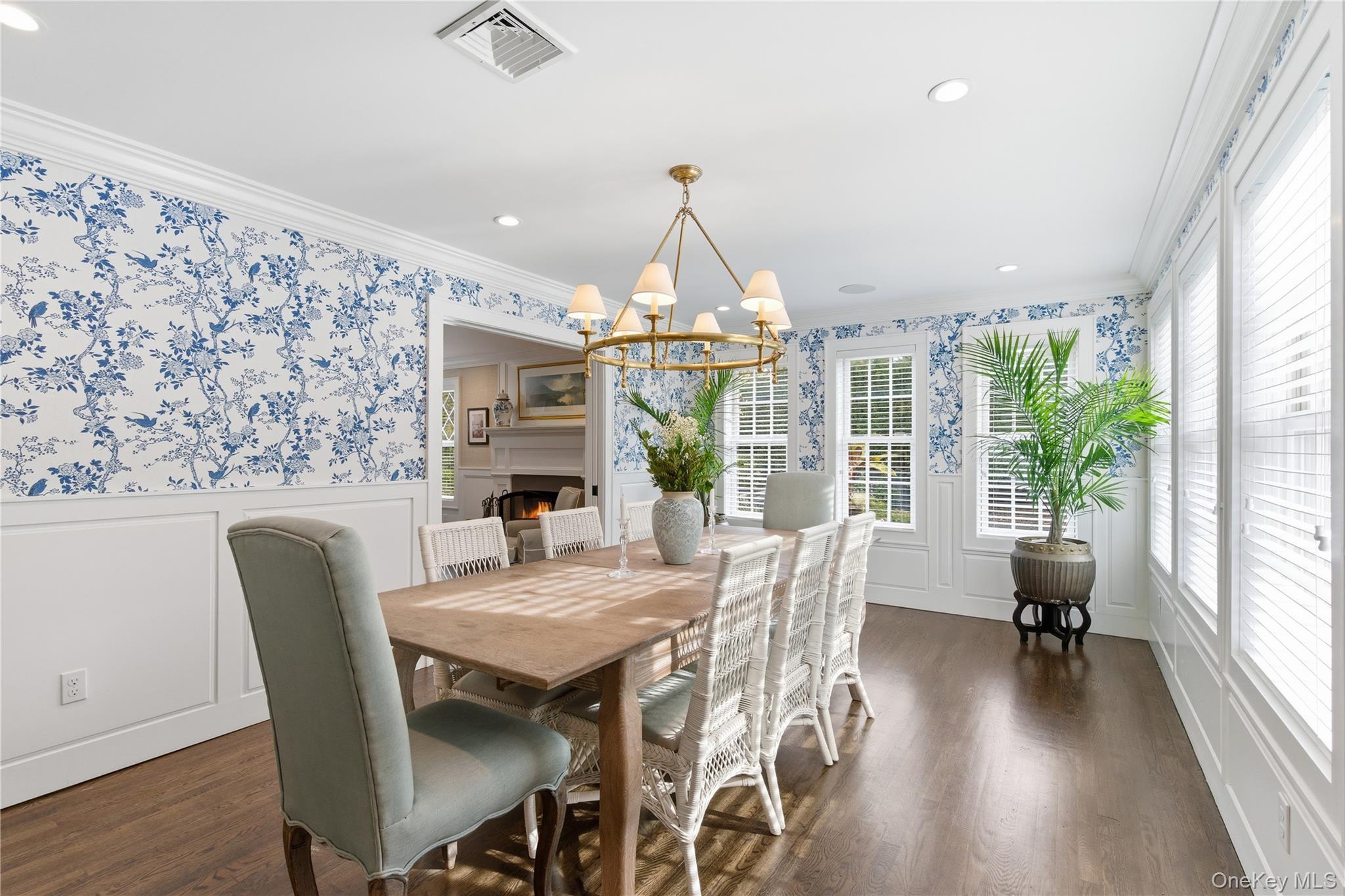 #8 photo, 3 Thorman Lane, Huntington , NY 11743