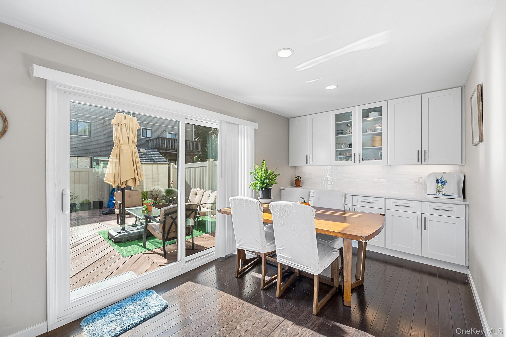 #11 photo, 28 Berry Court, Staten Island , NY 10309