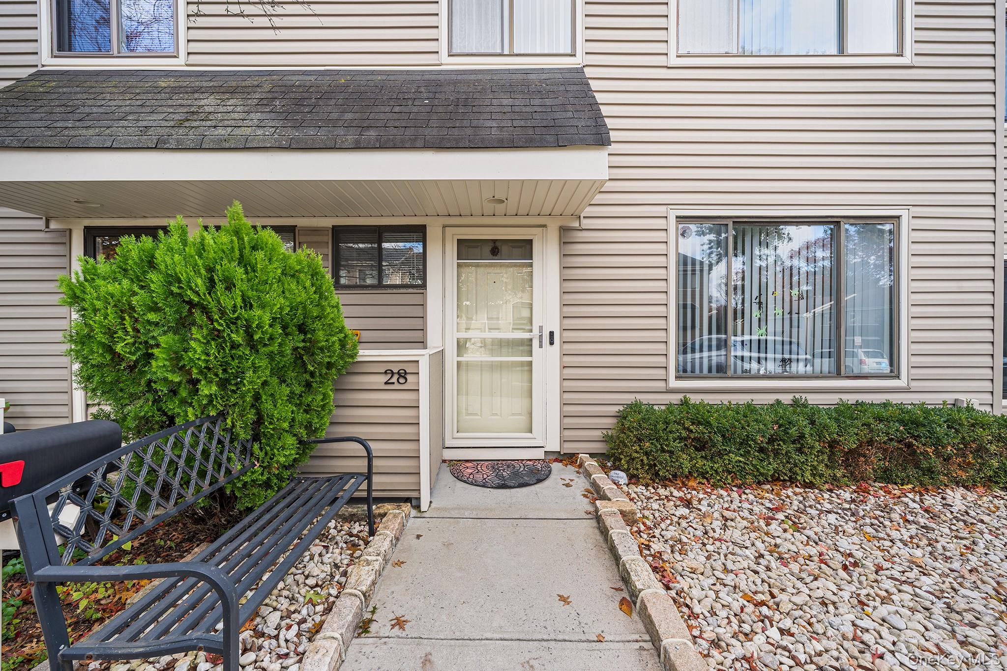 #3 photo, 28 Berry Court, Staten Island , NY 10309