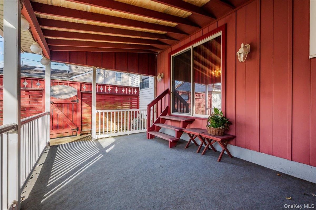 #19 photo, 580 Heathcliff Drive, Seaford , NY 11783