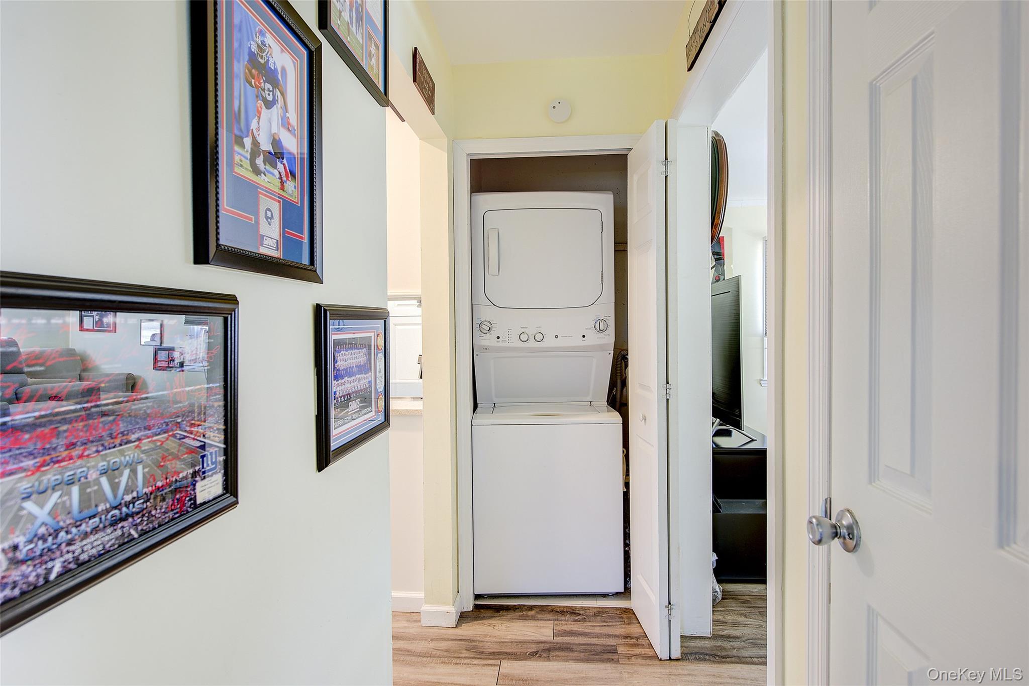 #15 photo, 4 Carmans Court, Farmingdale , NY 11735