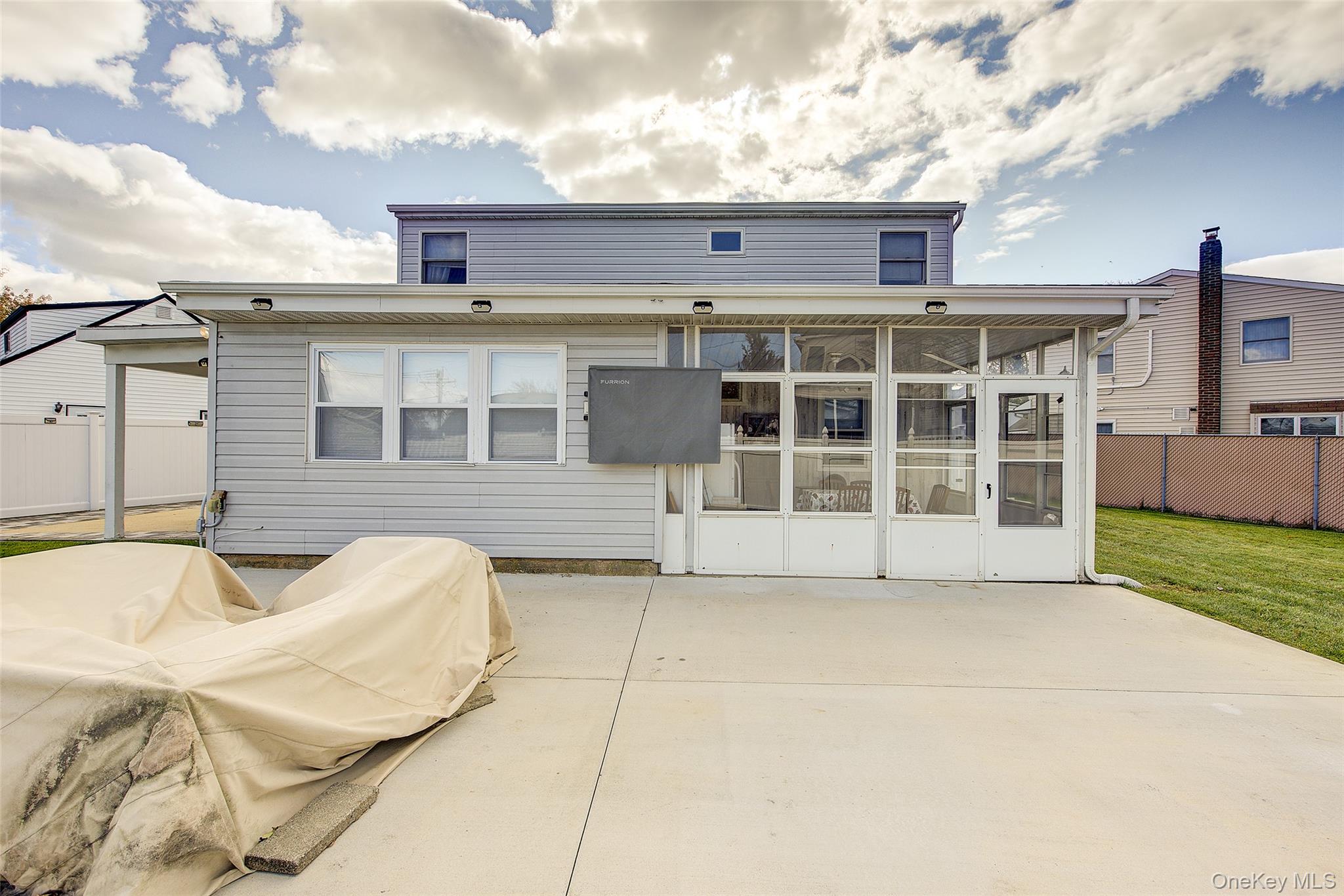 #3 photo, 4 Carmans Court, Farmingdale , NY 11735