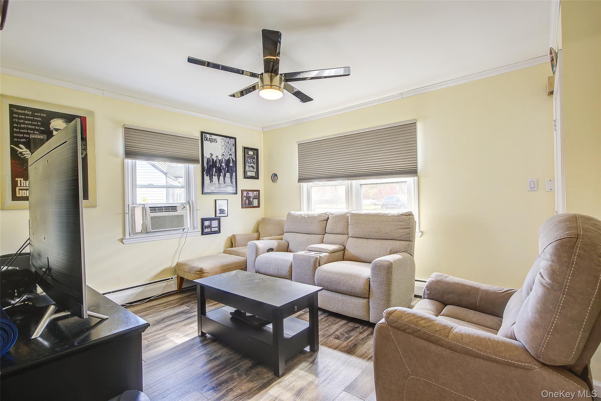 #6 photo, 4 Carmans Court, Farmingdale , NY 11735