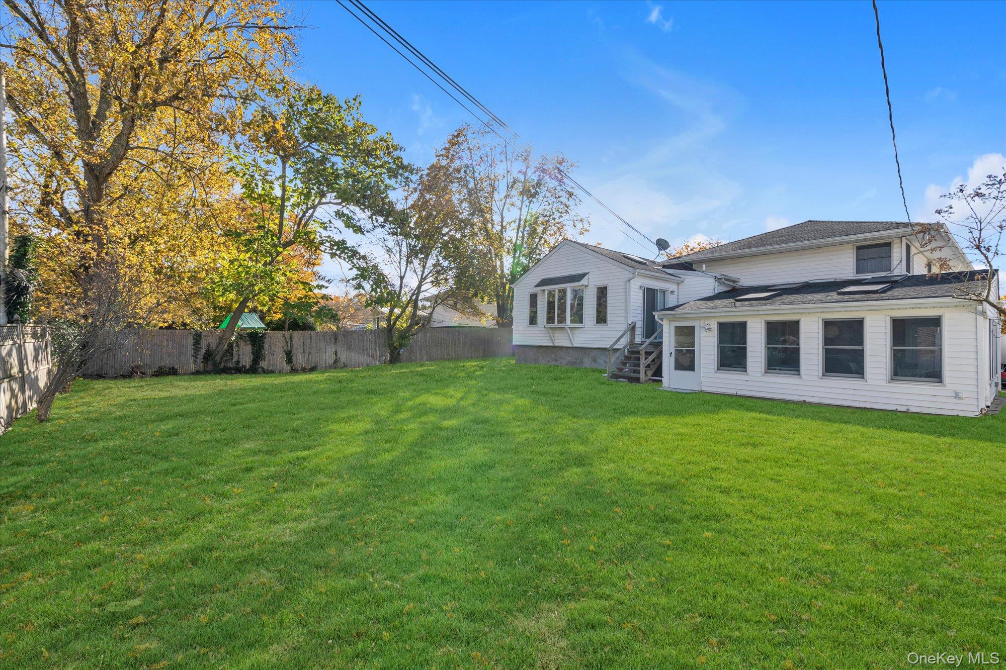 #19 photo, 3 Gardenia Drive, Commack , NY 11725