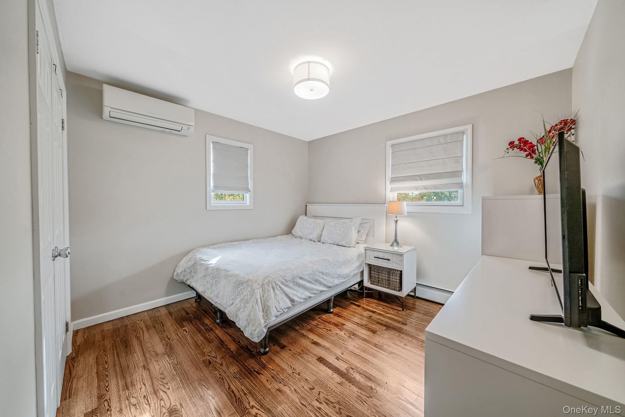 #17 photo, 785 Franklyn Avenue, Bohemia , NY 11716