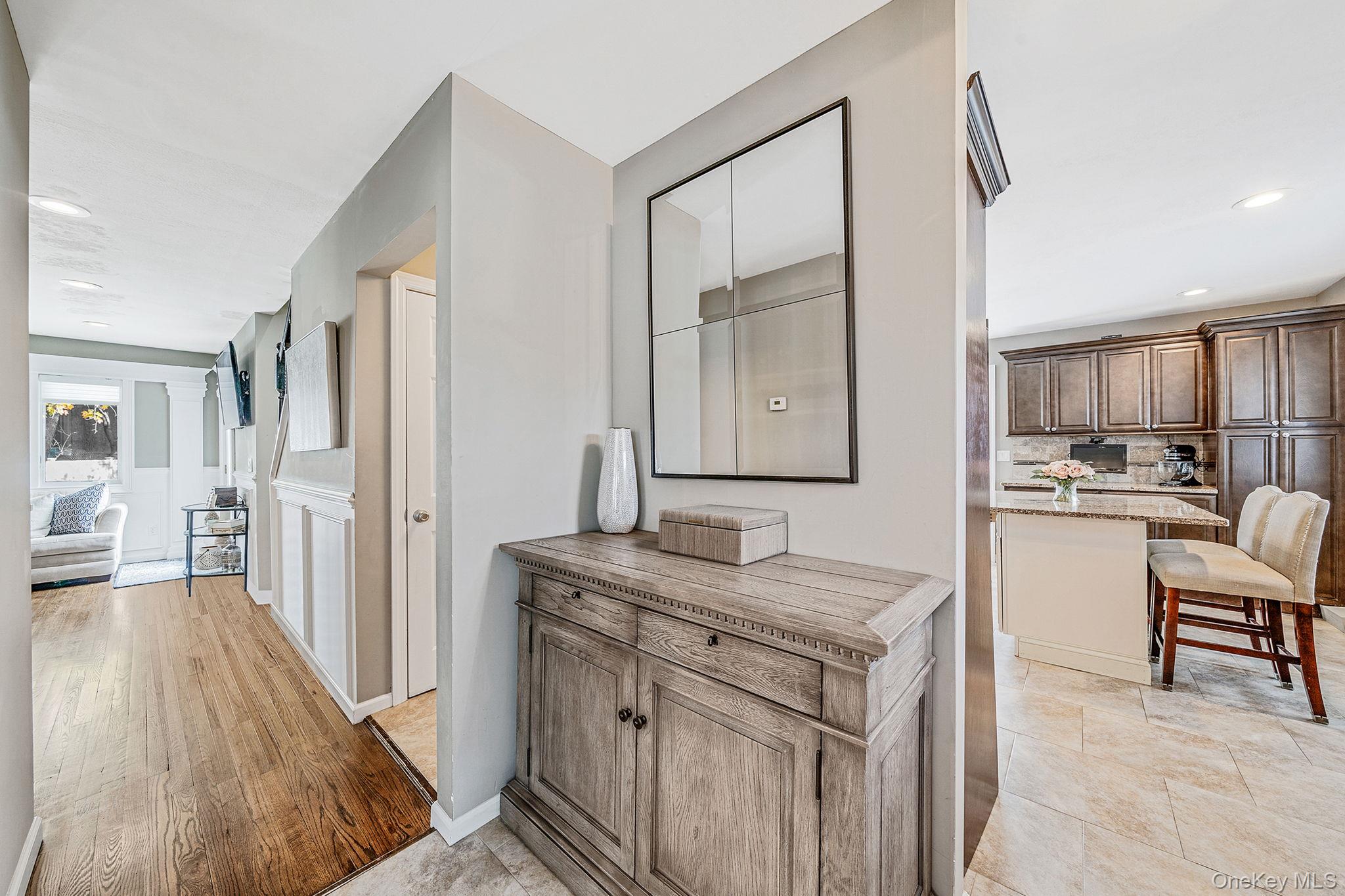 #4 photo, 785 Franklyn Avenue, Bohemia , NY 11716