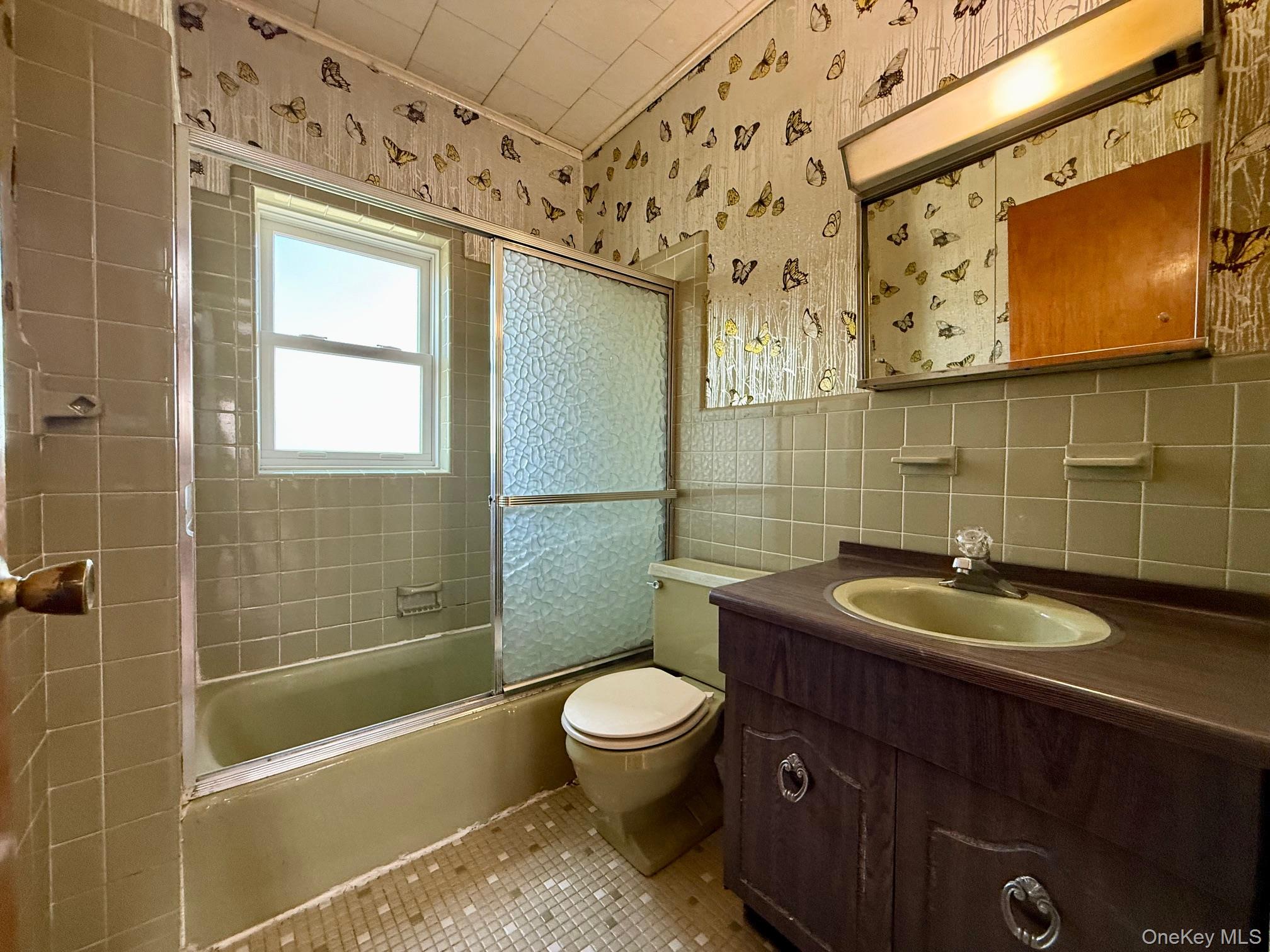 #11 photo, 64-41 60th Avenue, Maspeth , NY 11378