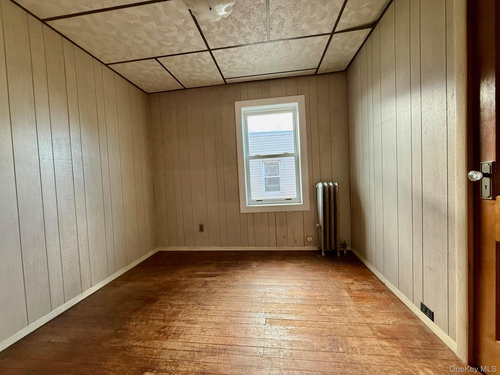 #19 photo, 64-41 60th Avenue, Maspeth , NY 11378