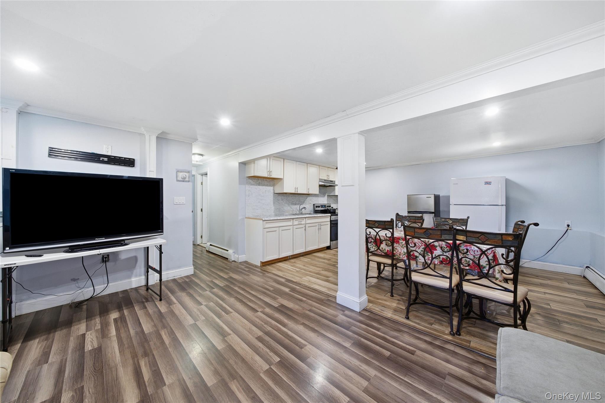 #17 photo, 262 N Dunton Avenue, East Patchogue , NY 11772