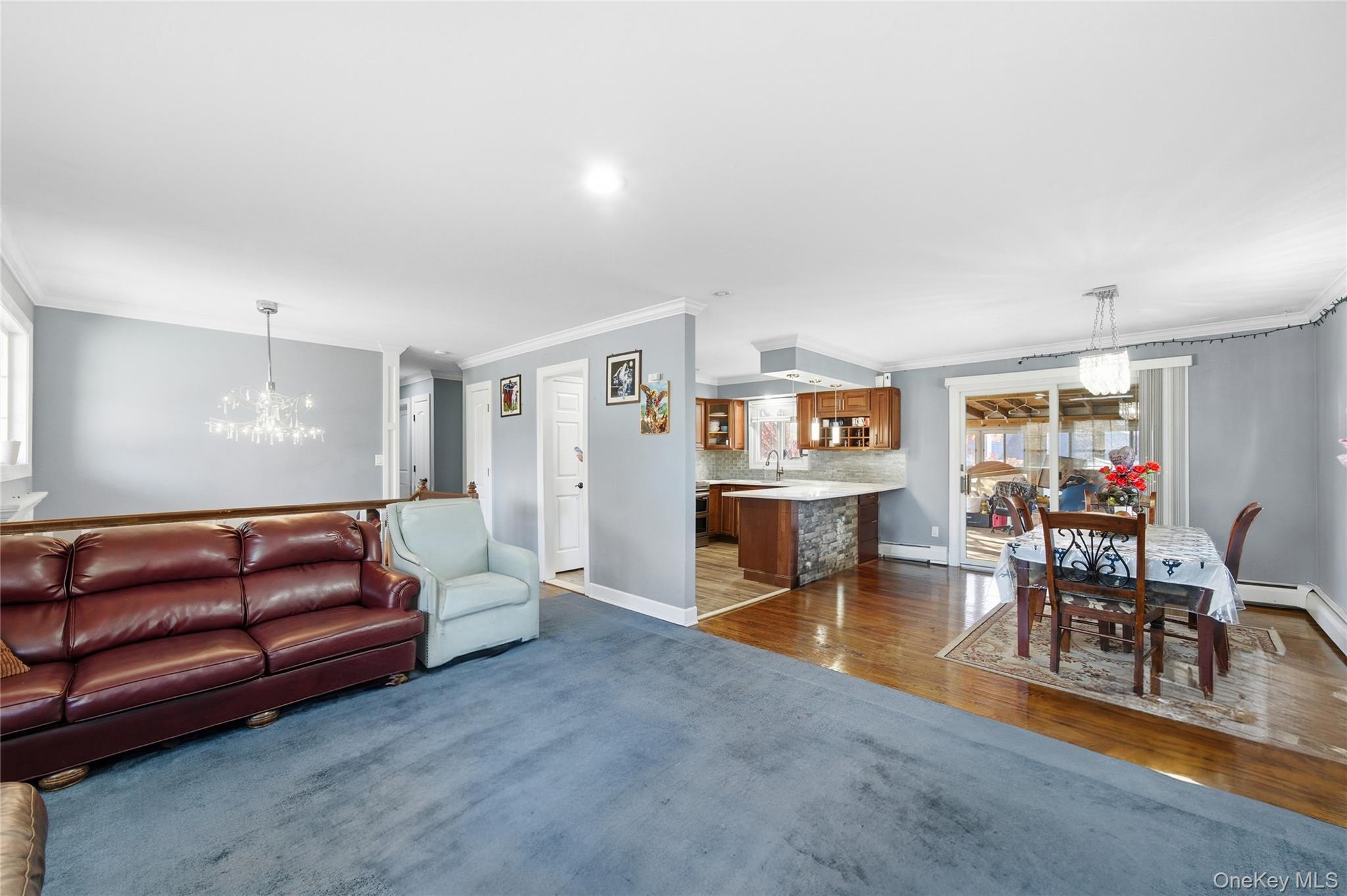 #3 photo, 262 N Dunton Avenue, East Patchogue , NY 11772