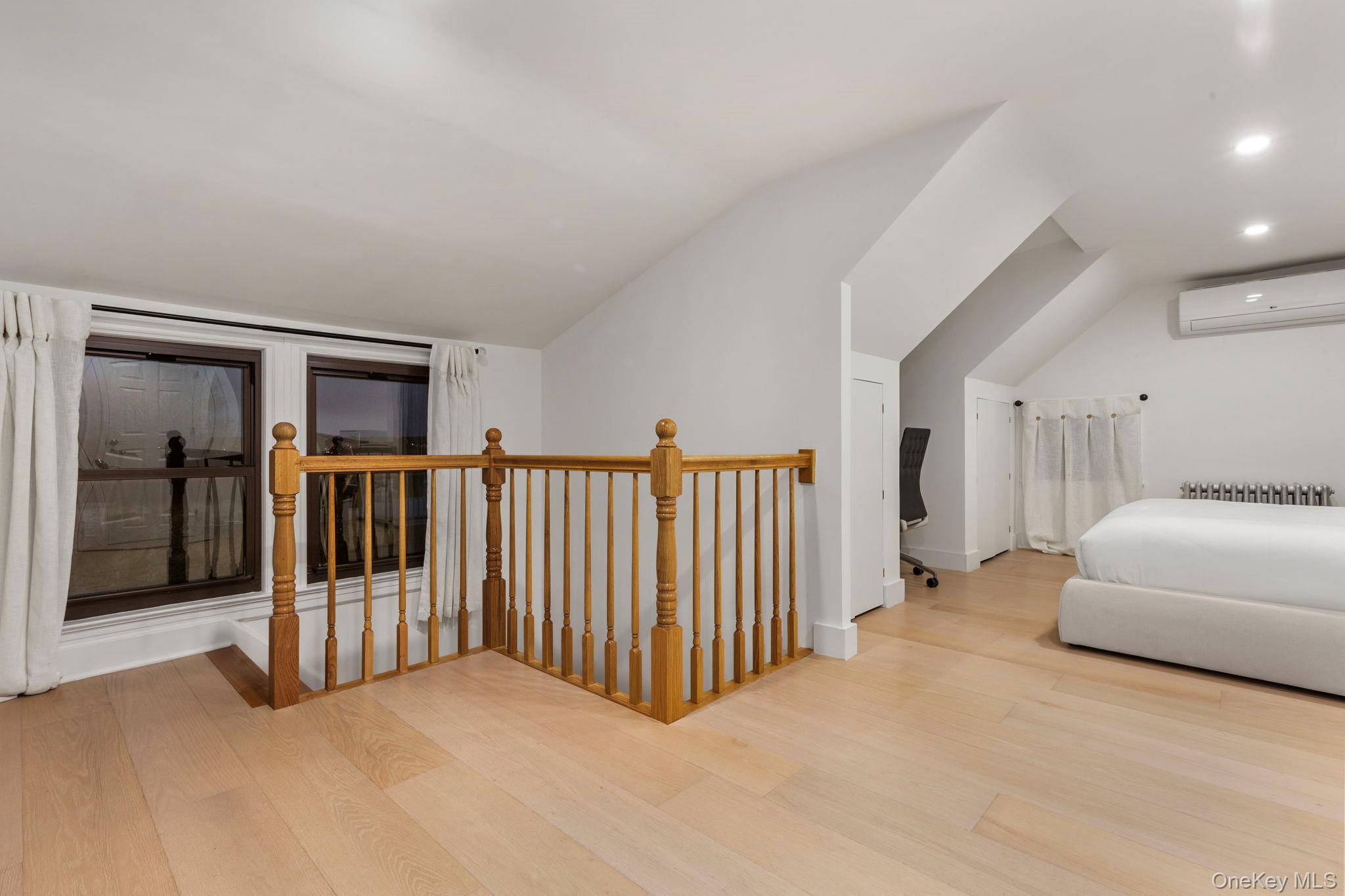 #20 photo, 3611 221st Street, Bayside , NY 11361