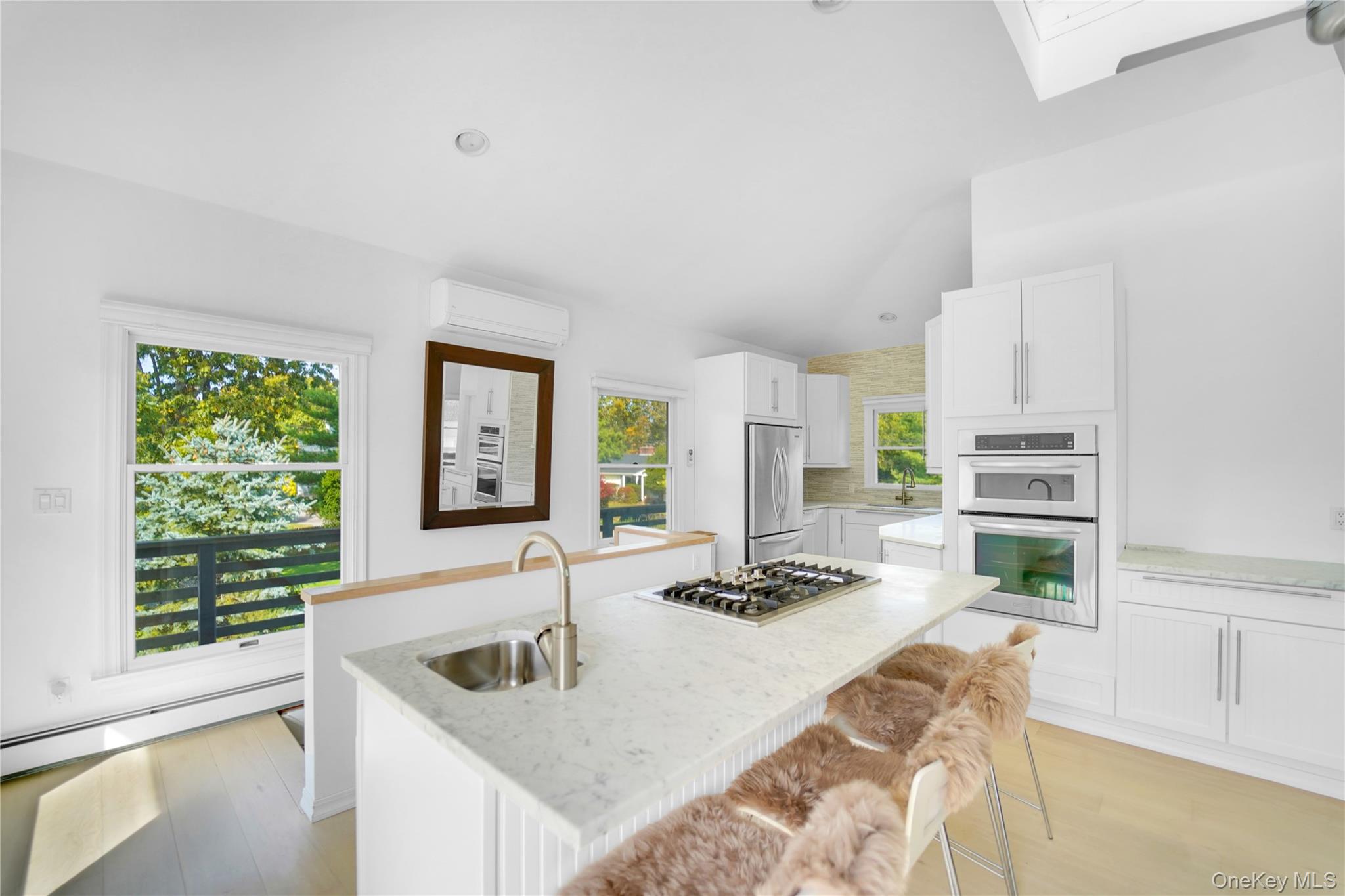 #10 photo, 3 Jefferson Avenue, Hampton Bays , NY 11946