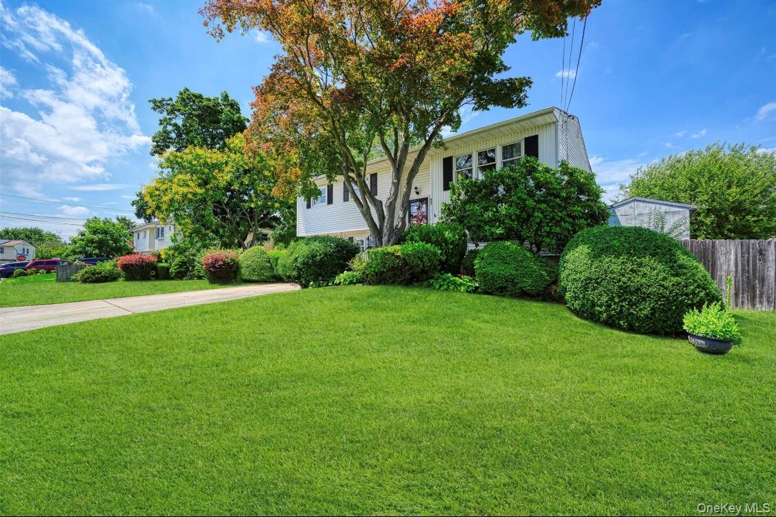 #1 photo, 27 Douglass Street, Brentwood , NY 11717