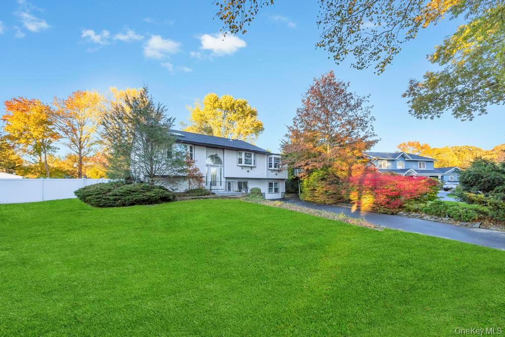 #15 photo, 29 Dillon Drive, Dix Hills , NY 11746