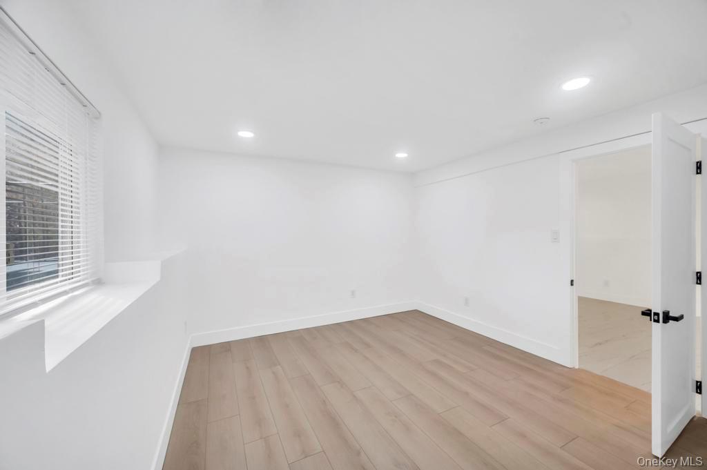 #20 photo, 29 Dillon Drive, Dix Hills , NY 11746