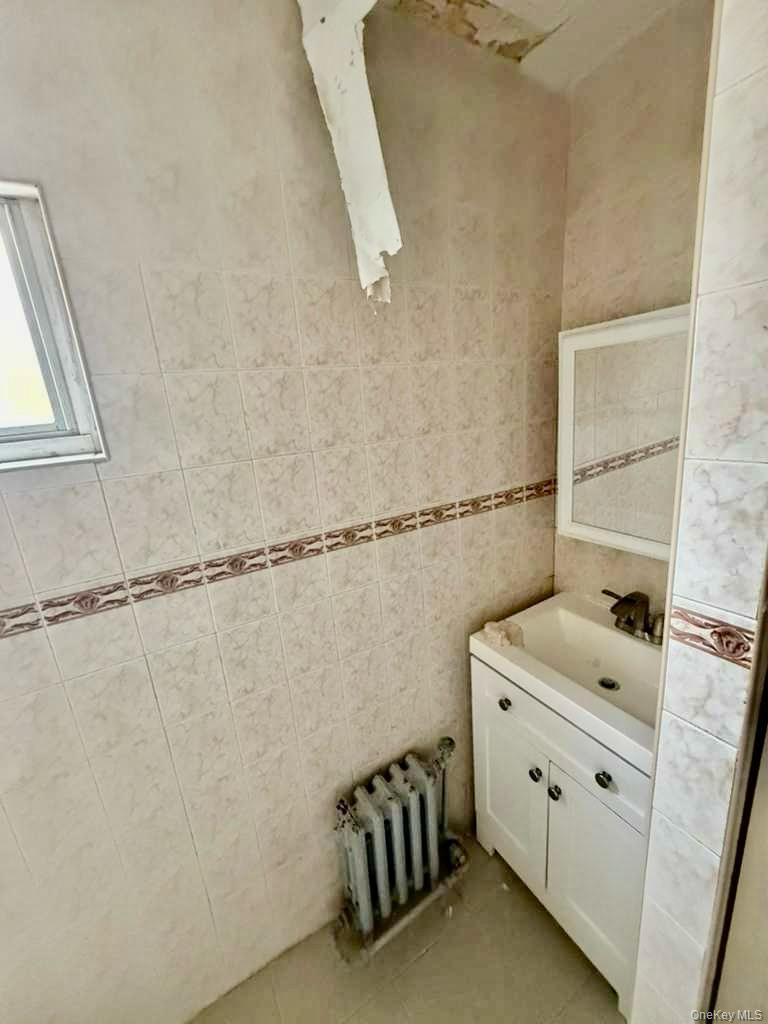 #10 photo, 406 Chestnut Street, Brooklyn , NY 11208