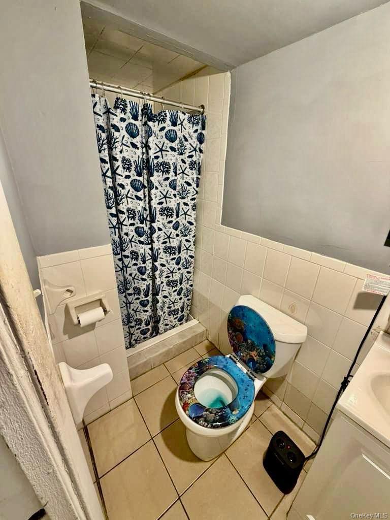 #18 photo, 406 Chestnut Street, Brooklyn , NY 11208