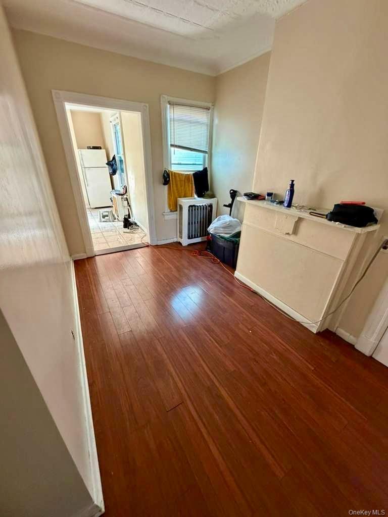 #19 photo, 406 Chestnut Street, Brooklyn , NY 11208