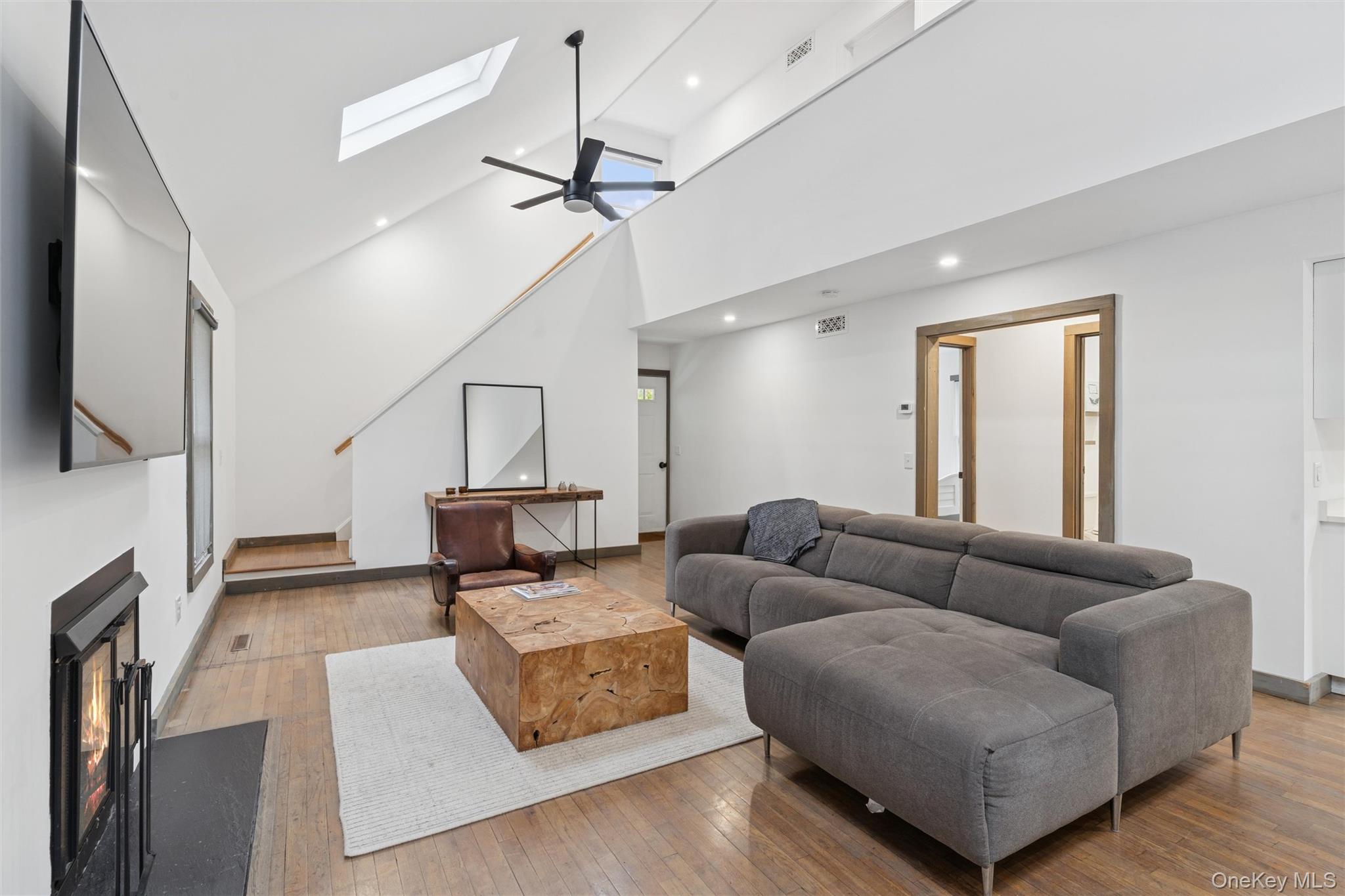 #8 photo, 33 Whalers Drive, Sag Harbor , NY 11963