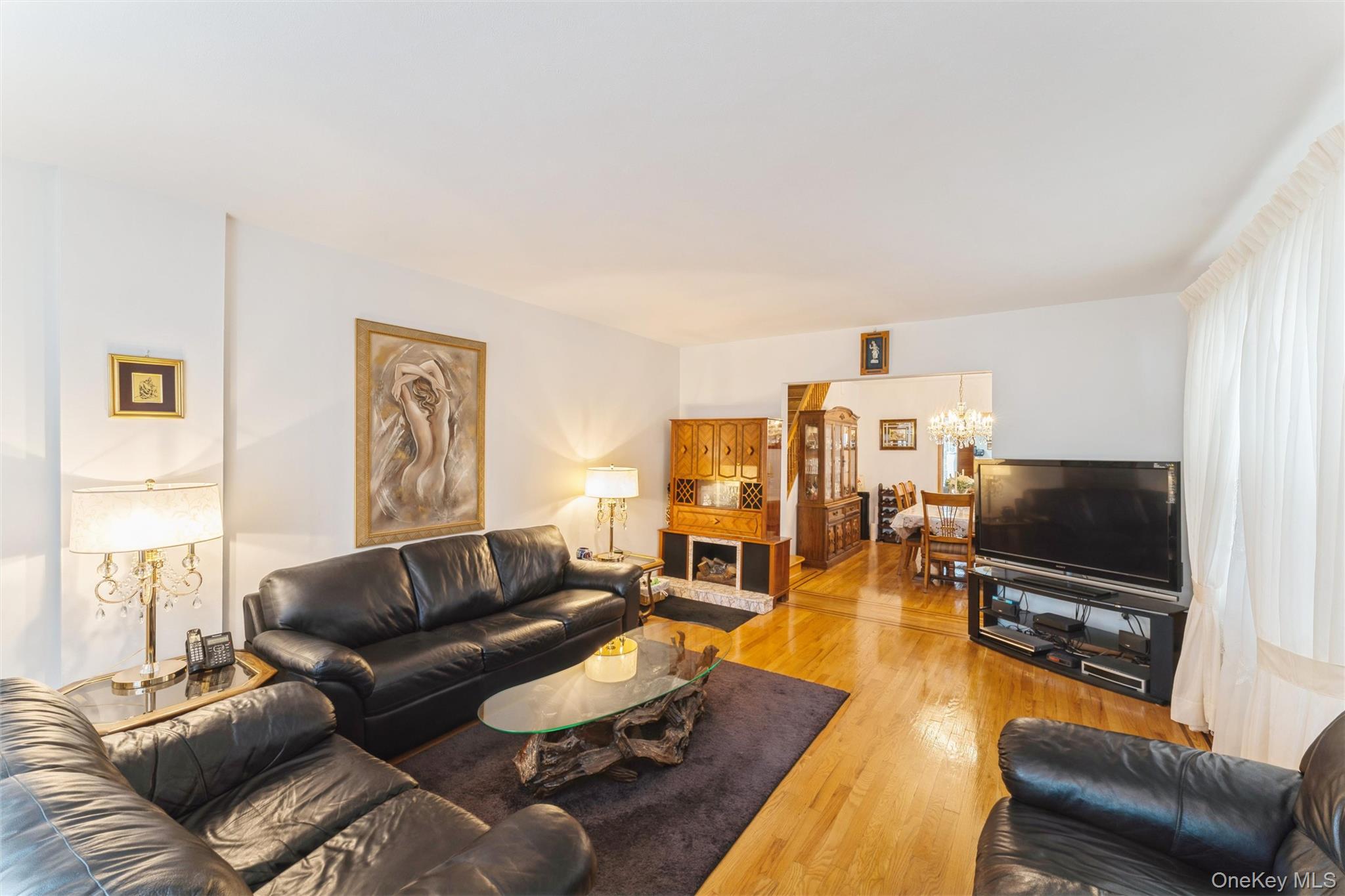 #5 photo, 200-14 34th Avenue, Bayside , NY 11361