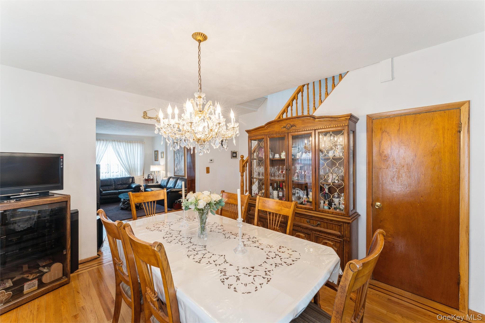 #7 photo, 200-14 34th Avenue, Bayside , NY 11361