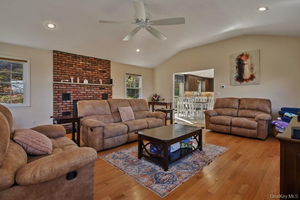 #18 photo, 7 Farview Road, Hopewell Junction , NY 12533