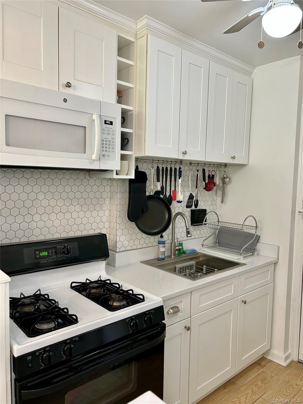 #19 photo, 474 W 238th Street, Bronx , NY 10463