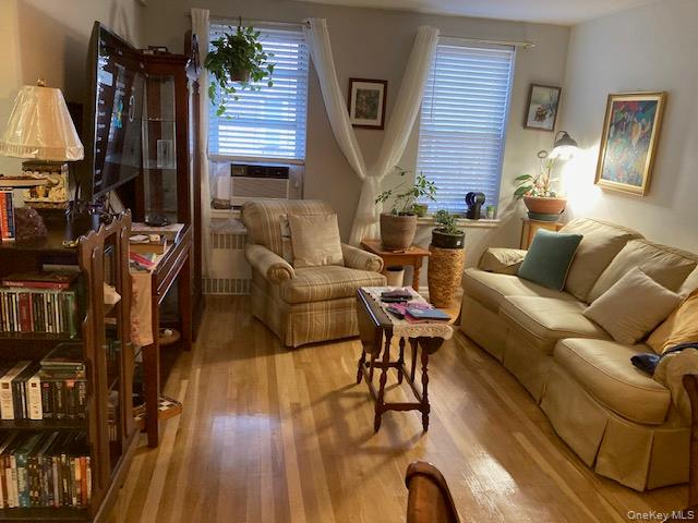 #4 photo, 245 Parkview Avenue, Bronxville , NY 10708