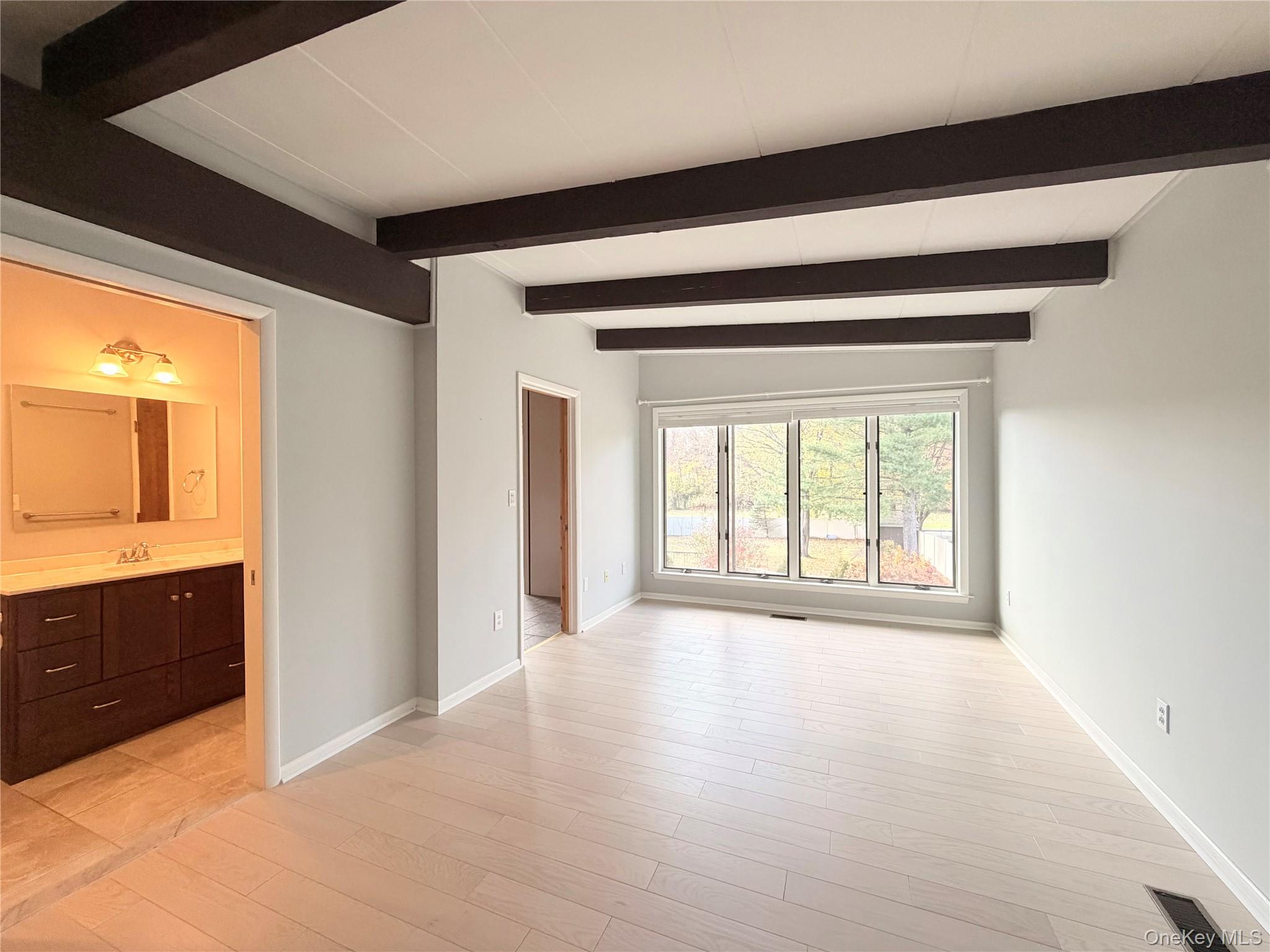 #11 photo, 78 Commonwealth Avenue, Middletown , NY 10940