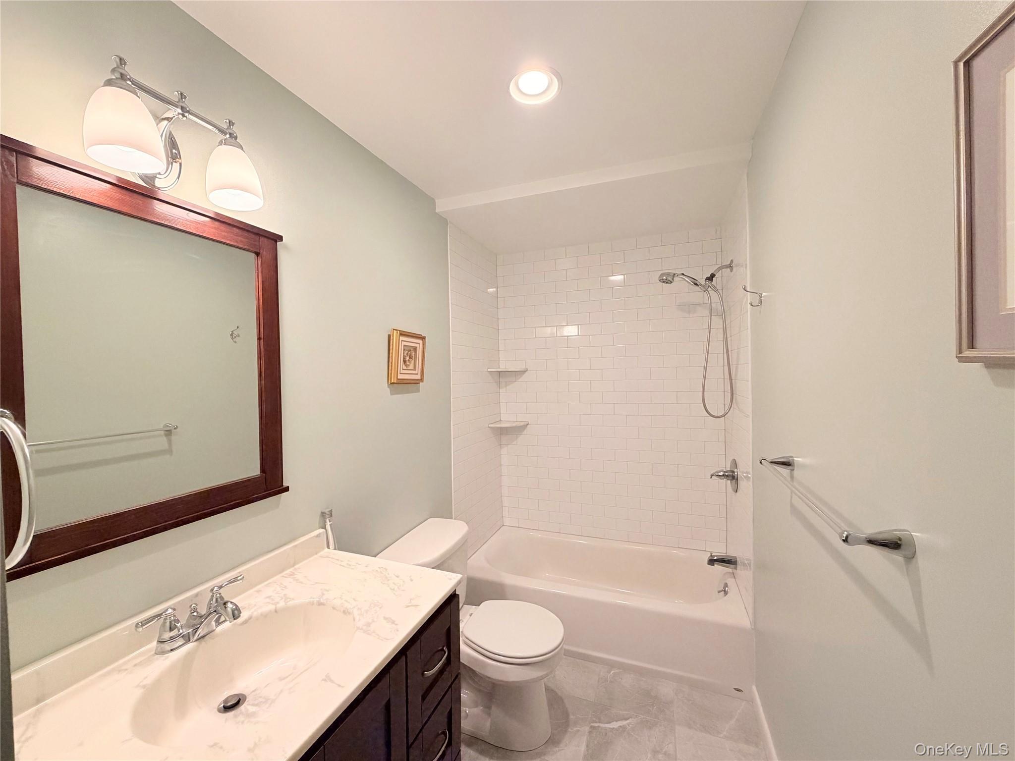 #20 photo, 78 Commonwealth Avenue, Middletown , NY 10940