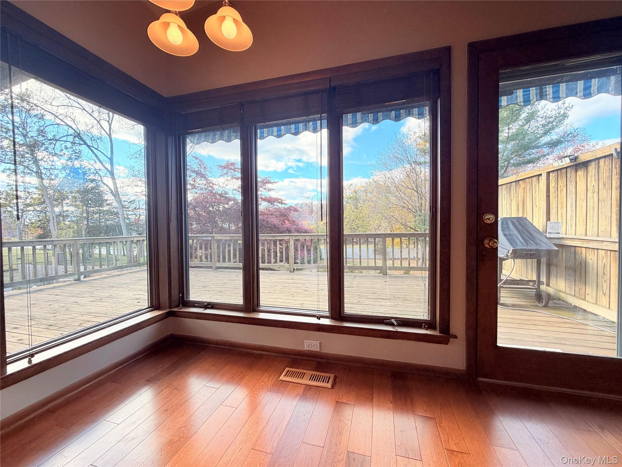 #7 photo, 78 Commonwealth Avenue, Middletown , NY 10940