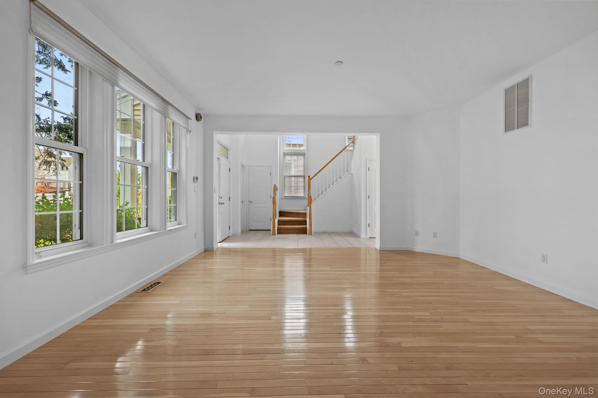 #6 photo, 45 High Point Circle, Rye Brook , NY 10573