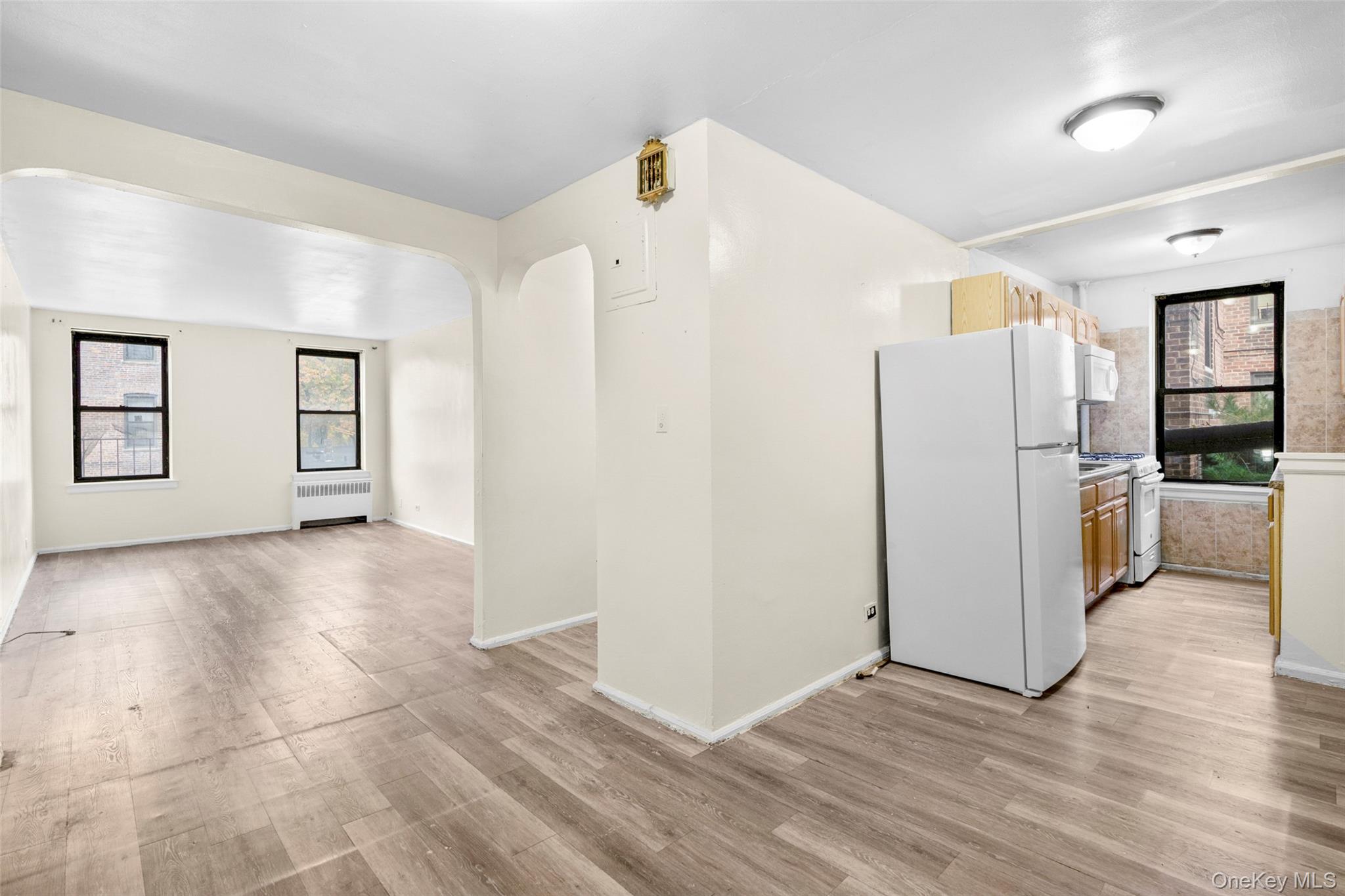 #7 photo, 3231 Barker Avenue, Bronx , NY 10467