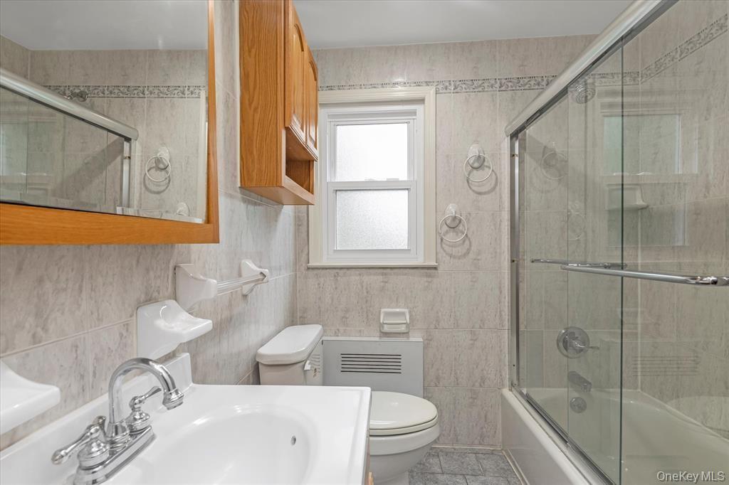 #20 photo, 709 Carlyle Street, Woodmere , NY 11598